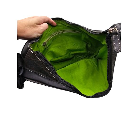 Koru Street Womens Up-cycled Tire Rubber Shoulder Bag Purse Dray Black NEW - Picture 5 of 5
